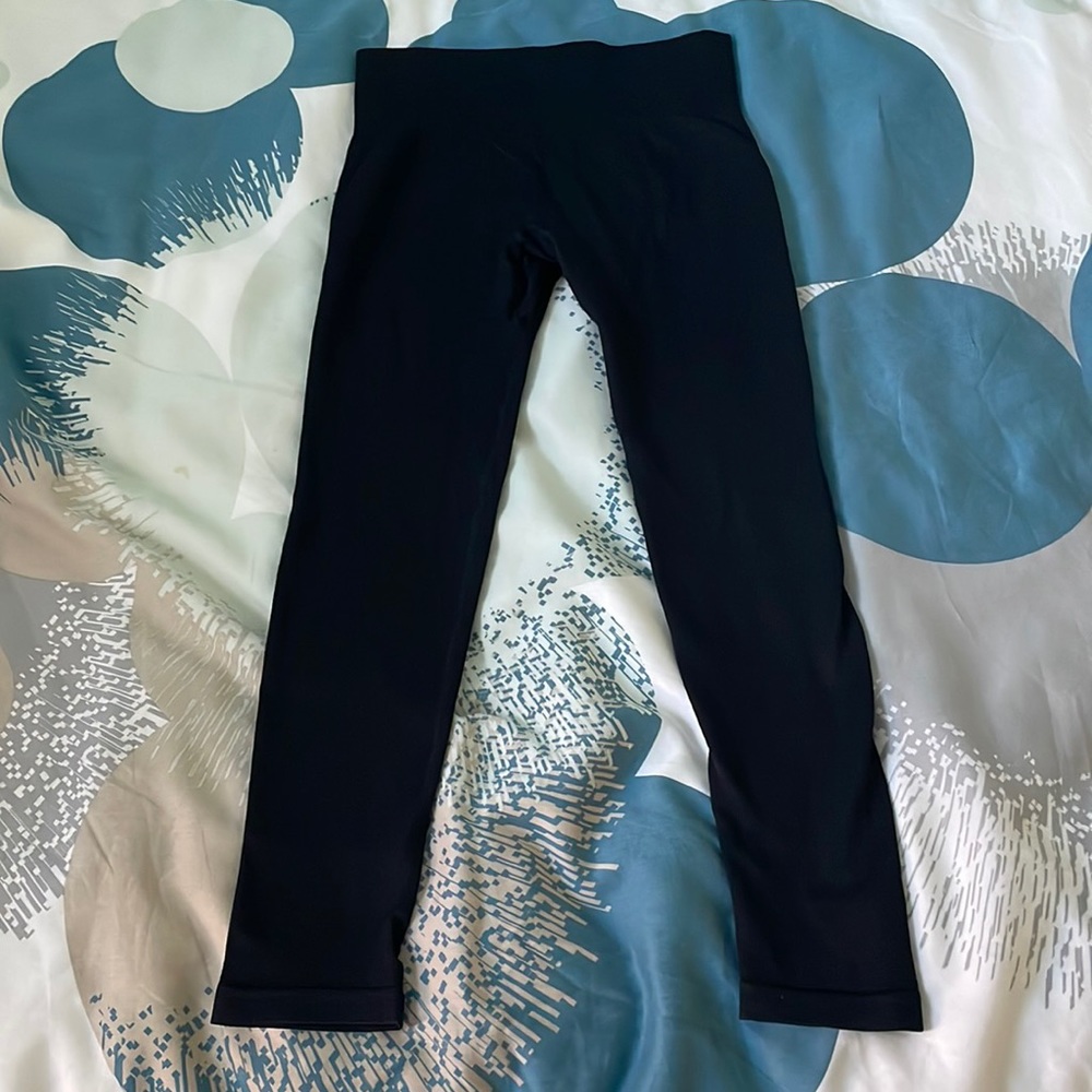 Seamless gym leggings in black